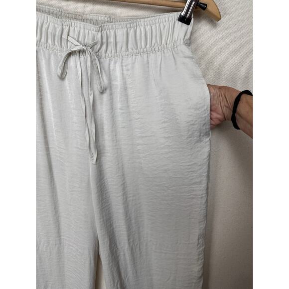 H&M Women’s Ivory Cream Drawstring Pants Sz M 100% Polyester Loose Fit Elastic - Picture 4 of 10